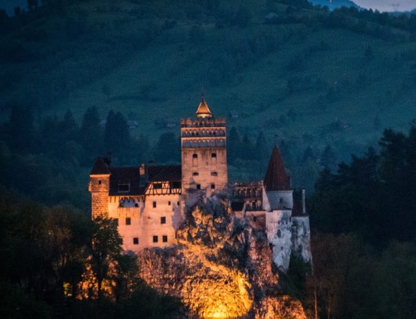 Bran-Castle-at-the-blue-hour